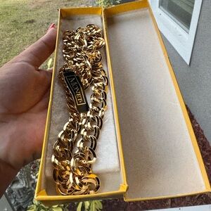 Vintage Monet Luxurious Gold-Tone Chain new 🆕